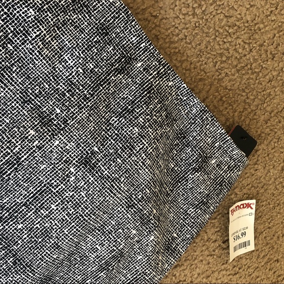 TJ Maxx Dalia Skirt New With Tag - Picture 2 of 3